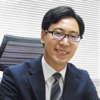 Professor Akiyasu-Yamamoto